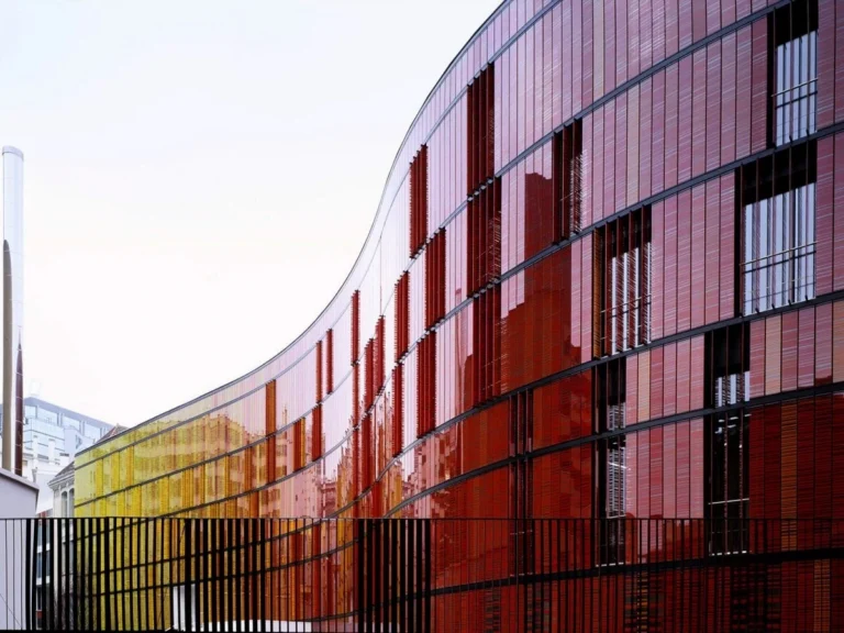 How to Reduce Smart Facade Maintenance Costs: A Strategic Pillar Guide