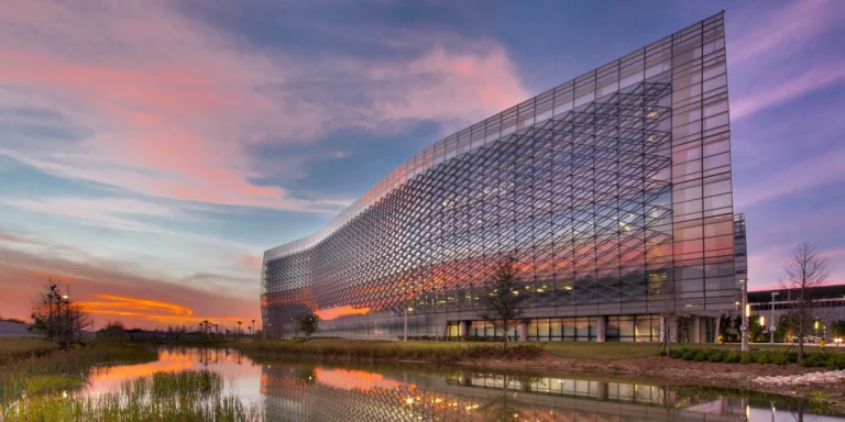 Best Intelligent Facade Designs United States: High-Performance Skins