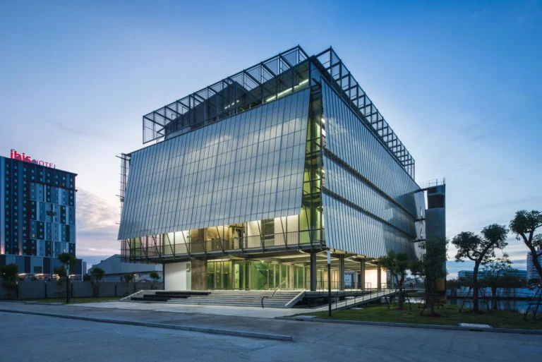 Best Smart Facade Technology for Office Buildings: 2026 Guide