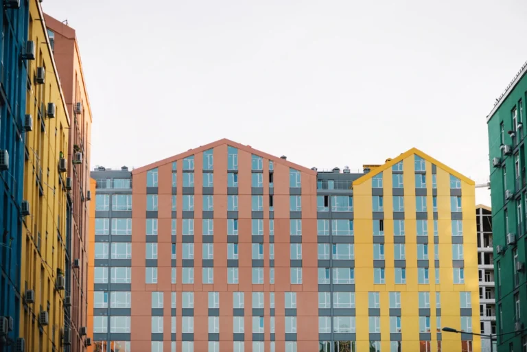 How to Plan Smart Facade Installation on a Budget: Strategic Guide